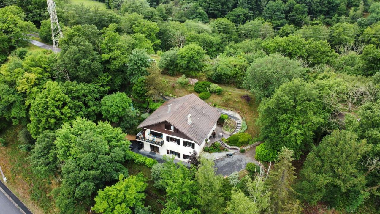 Camp Paradis Vireux-Molhain Exteriör bild